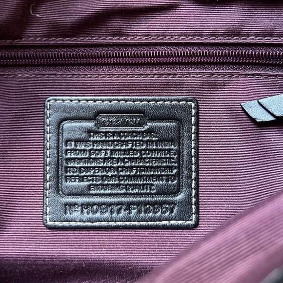 Coach Hamilton Black Pebbled Leather Crossbody Shoulder Bag Flap Turnlock F13957 - Picture 12 of 12